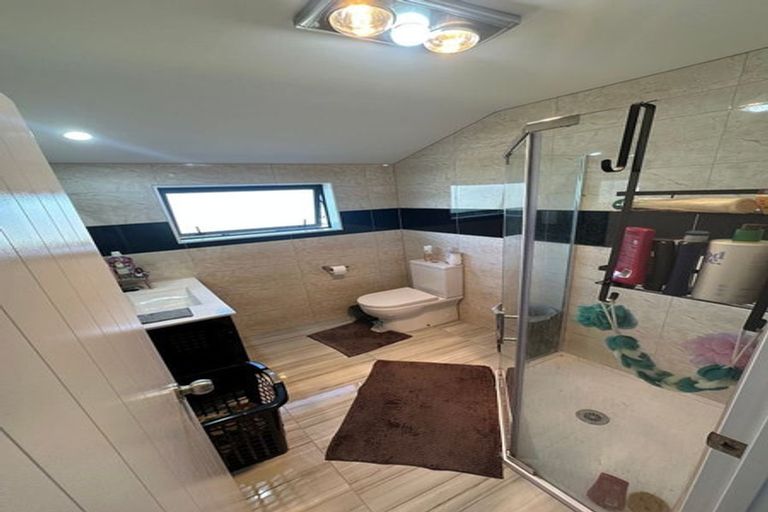 Photo of property in 8a Hallberry Road, Mangere East, Auckland, 2024