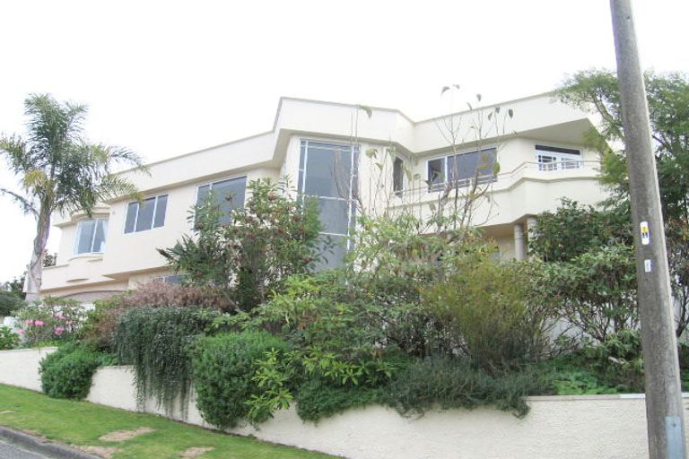 Photo of property in 80 Churchill Drive, Taradale, Napier, 4112