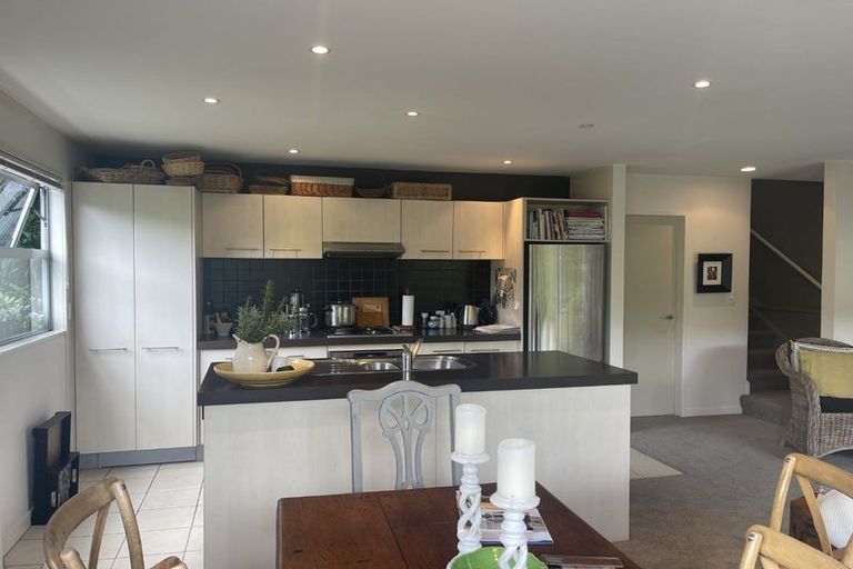 Photo of property in 37b Gloucester Street, Wilton, Wellington, 6012