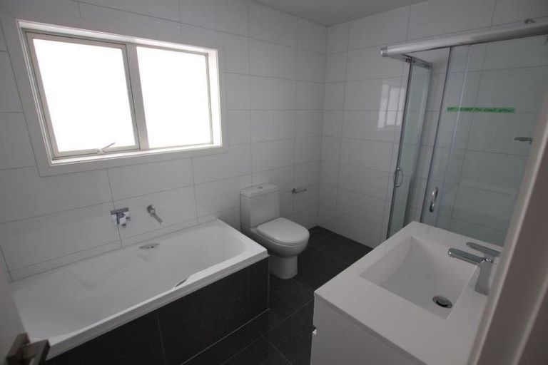 Photo of property in 51 Senator Drive, Manurewa, Auckland, 2105