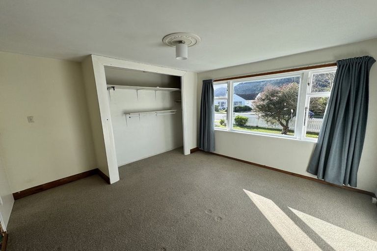 Photo of property in 53 Hyde Street, Wainuiomata, Lower Hutt, 5014