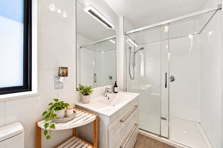Photo of property in 3 Maka Terrace, Orewa, 0931