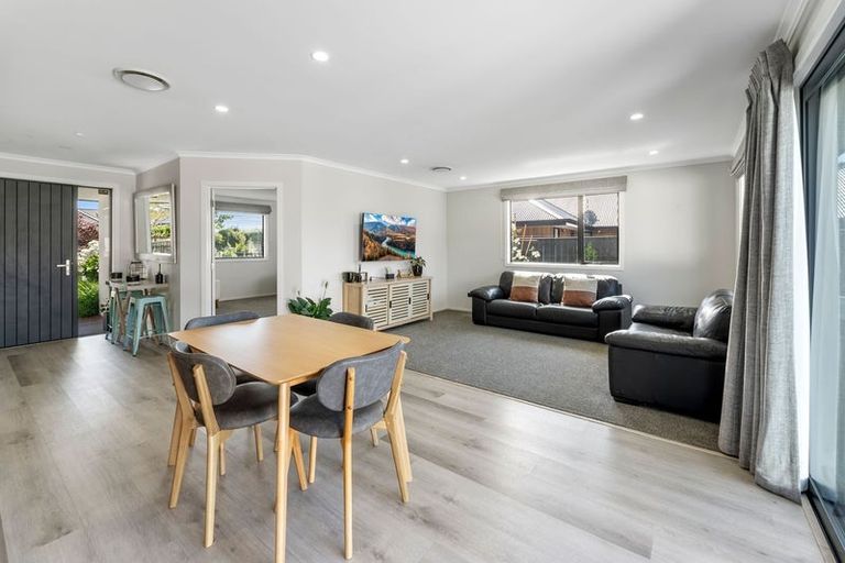 Photo of property in 6 George Fyfe Way, Wakefield, 7025