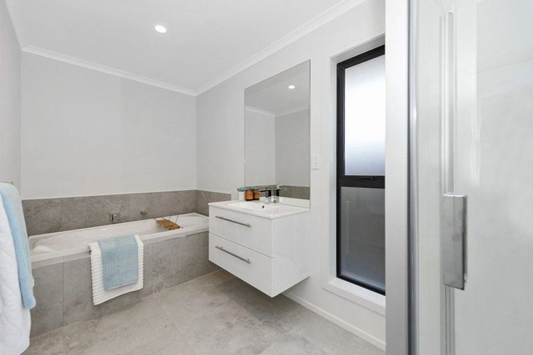 Photo of property in 34 Maanihi Drive, Rototuna North, Hamilton, 3210