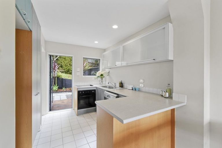 Photo of property in 3/17 Pannill Place, Oteha, Auckland, 0632