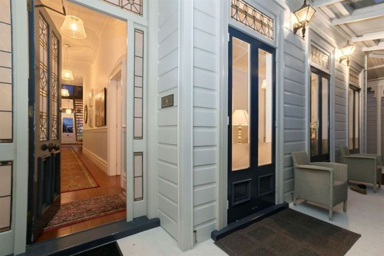 Photo of property in 12 Jubilee Avenue, Devonport, Auckland, 0624