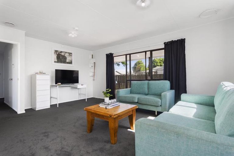 Photo of property in 16b Kentucky Crescent, Nawton, Hamilton, 3200