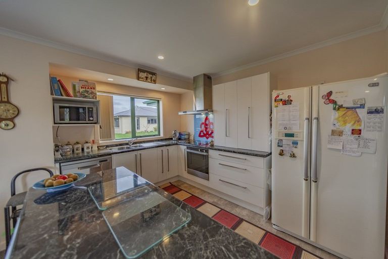 Photo of property in 7 Gregory Grove, Clive, 4102