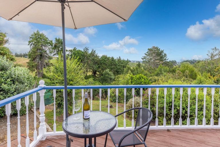 Photo of property in 14 Hillside Heights Road, Huntly, 3771