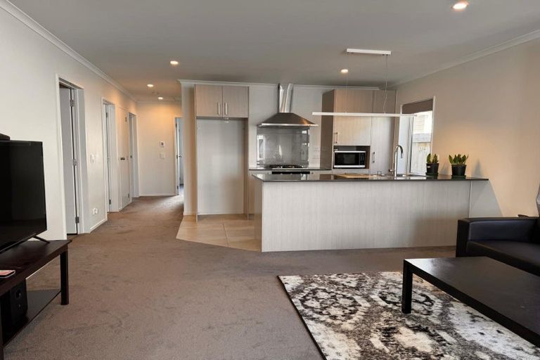 Photo of property in 23 Kutukutu Street, Takanini, 2112