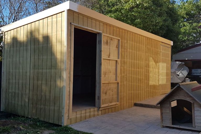 Photo of property in 5 West Harbour Drive, West Harbour, Auckland, 0618