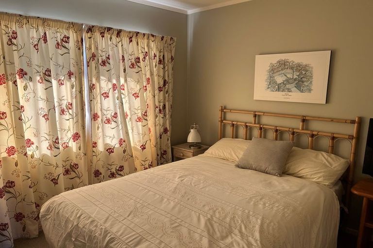 Photo of property in 1/15 Waterloo Road, Milford, Auckland, 0620