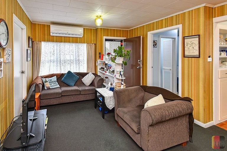 Photo of property in 16 Tennessee Avenue, Mangere East, Auckland, 2024