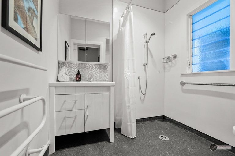 Photo of property in 24 William Street, Petone, Lower Hutt, 5012