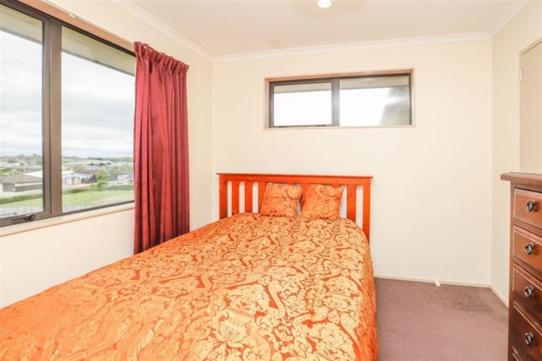 Photo of property in 11b Sharaleigh Place, Grandview Heights, Hamilton, 3200