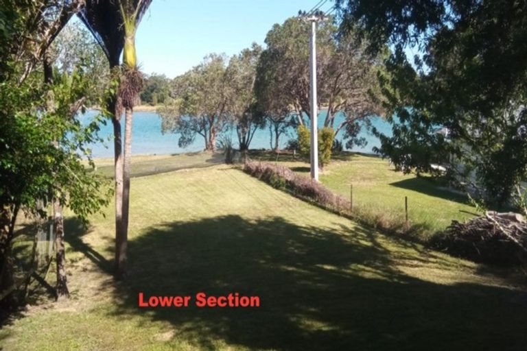 Photo of property in 41 Pohutukawa Avenue, Shelly Park, Auckland, 2014