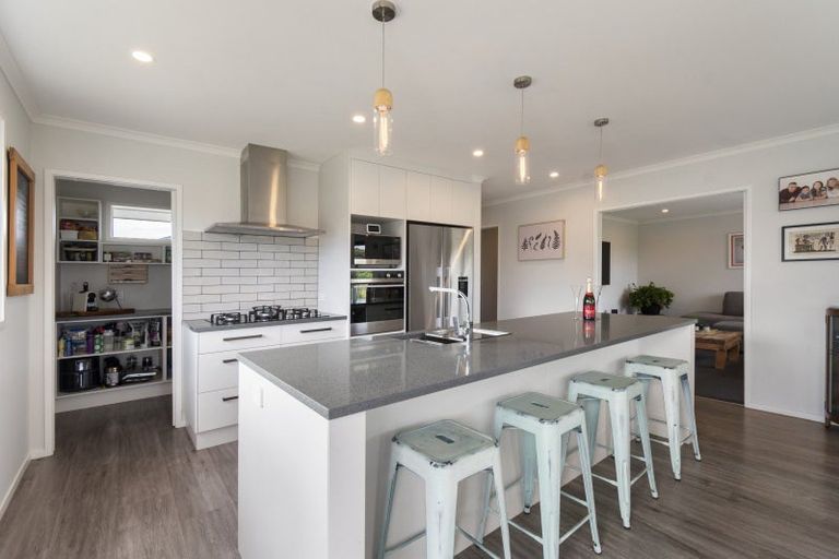 Photo of property in 11 Landon Way, Maewa, Feilding, 4702