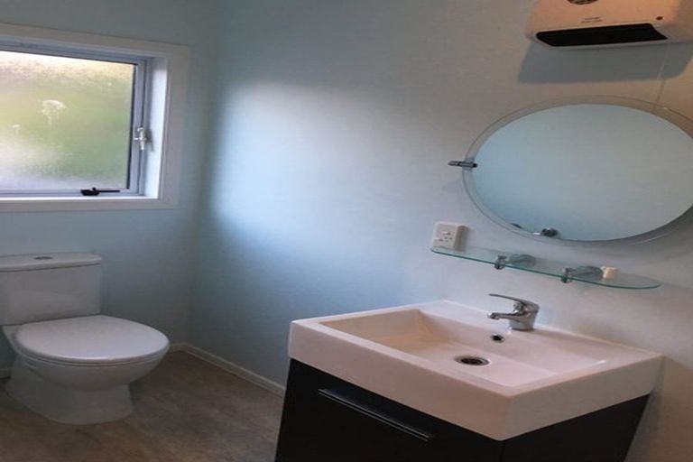 Photo of property in 28 Jutland Street, Waterloo, Lower Hutt, 5011