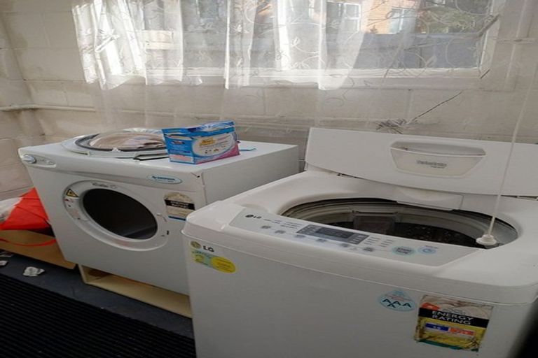 Photo of property in 5 Howe Street, North Dunedin, Dunedin, 9016