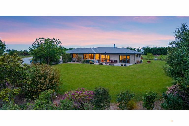 Photo of property in 964 Rolling Ridges Road, Levels Valley, Timaru, 7975