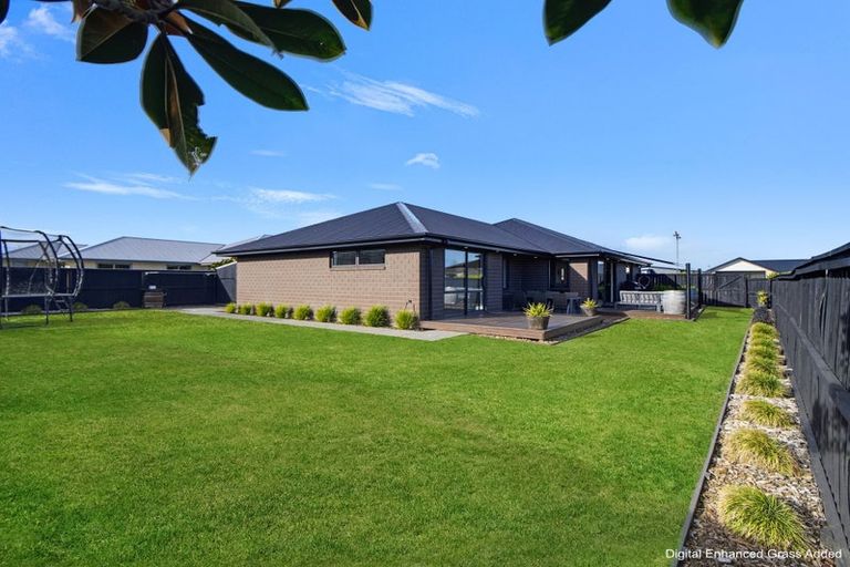 Photo of property in 87 Beachvale Drive, Kaiapoi, 7630