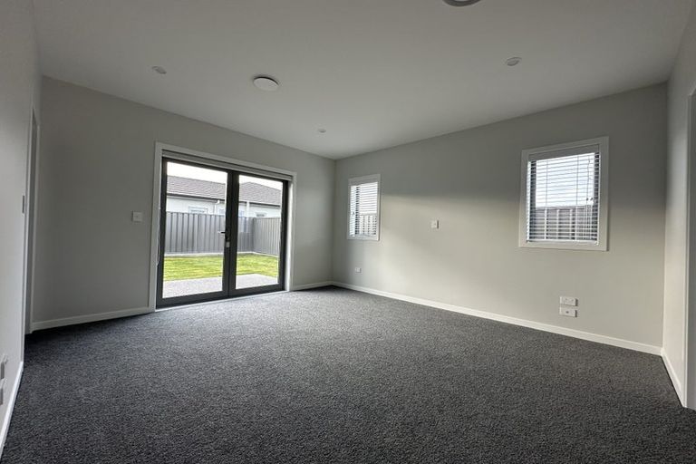 Photo of property in 5 Cassin Place, Taradale, Napier, 4112