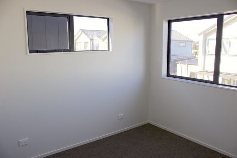 Photo of property in 87 Black Beech Crescent, Takanini, 2110