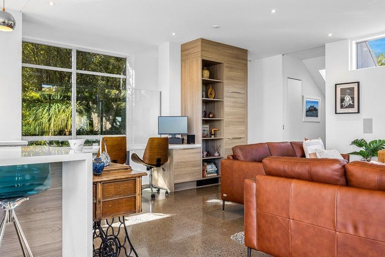 Photo of property in 33a Bowenvale Avenue, Cashmere, Christchurch, 8022