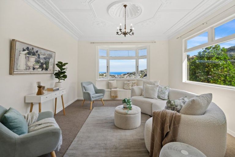 Photo of property in 11 Aranoni Street, Island Bay, Wellington, 6023