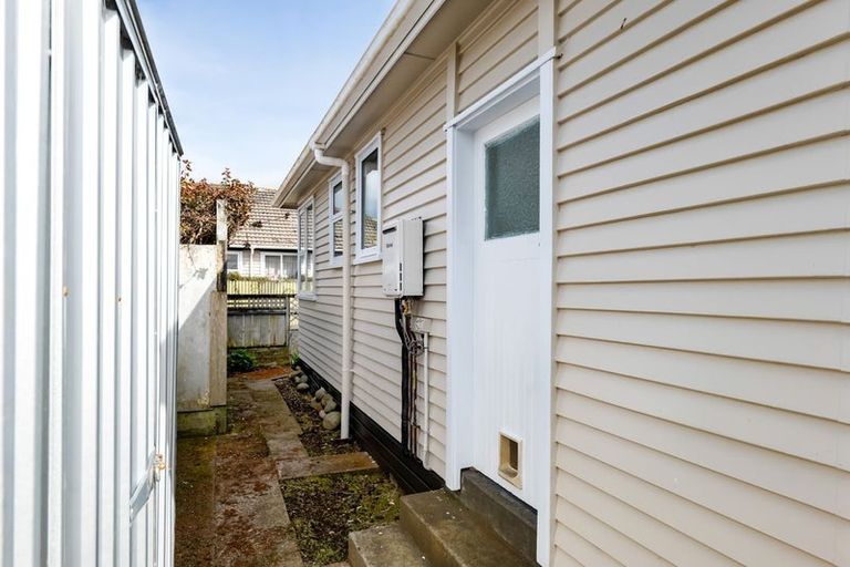 Photo of property in 1/324 Carrington Street, Vogeltown, New Plymouth, 4310