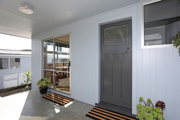 Photo of property in 6 Aorangi Street, Feilding, 4702