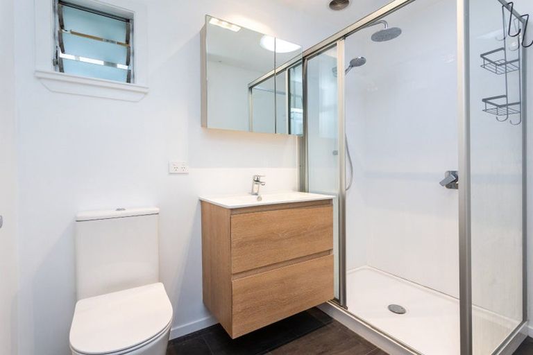 Photo of property in 18 Garelja Road, Henderson, Auckland, 0612