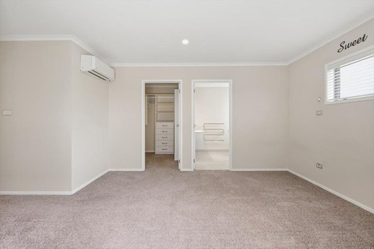 Photo of property in 82 Golden Sands Drive, Papamoa Beach, Papamoa, 3118