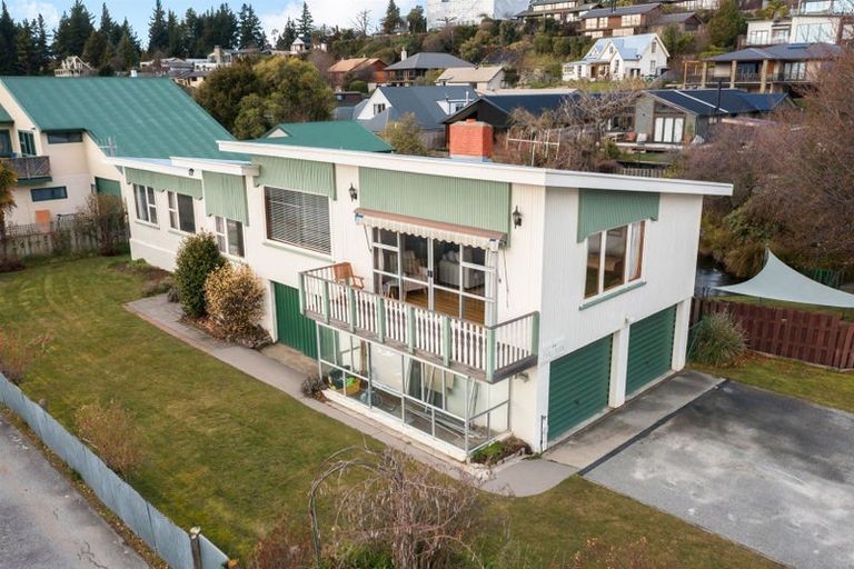 Photo of property in 84 Mcdougall Street, Wanaka, 9305