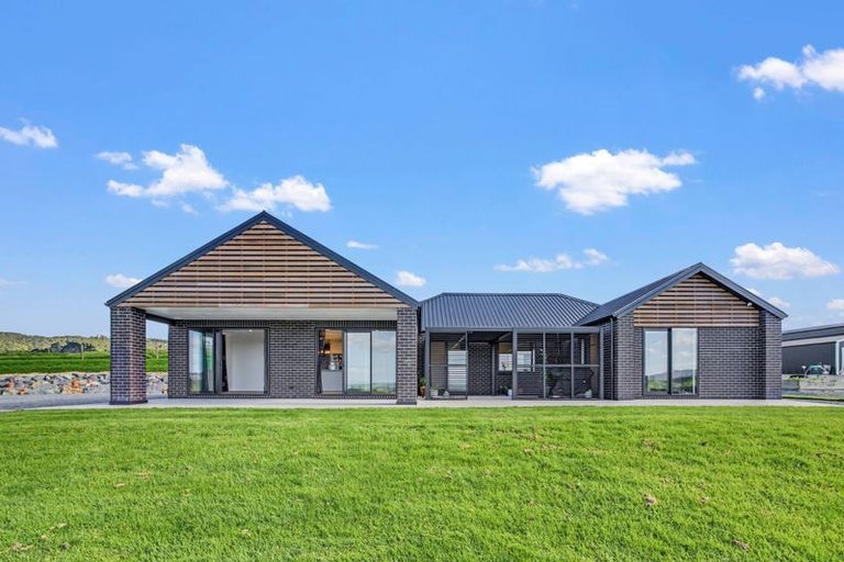 Photo of property in 717 Millbrook Road, Waipu, 0582