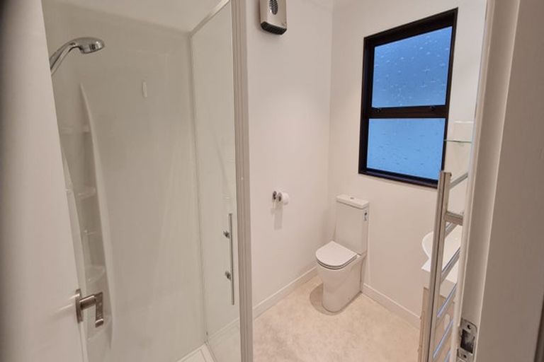 Photo of property in 10 Glamis Avenue, Strathmore Park, Wellington, 6022