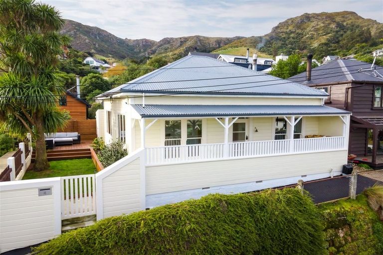 Photo of property in 4 Ripon Street, Lyttelton, 8082