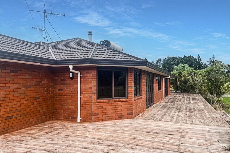Photo of property in 150 Upper Fitzherbert Road, Wainuiomata, Lower Hutt, 5373