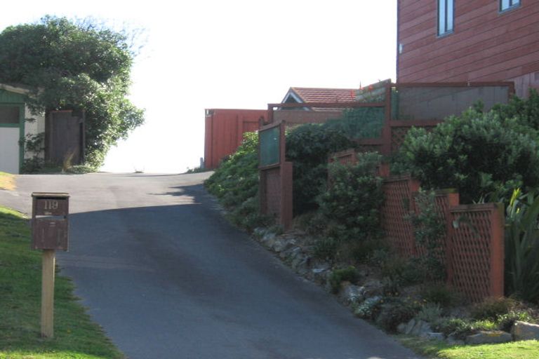 Photo of property in 117 Tutere Street, Waikanae Beach, Waikanae, 5036