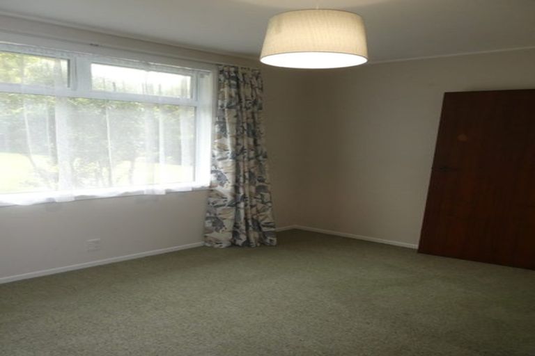 Photo of property in 5 Mulberry Street, Maungaraki, Lower Hutt, 5010