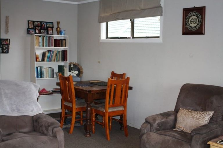Photo of property in 35 Scott Road, Papakura, 2110