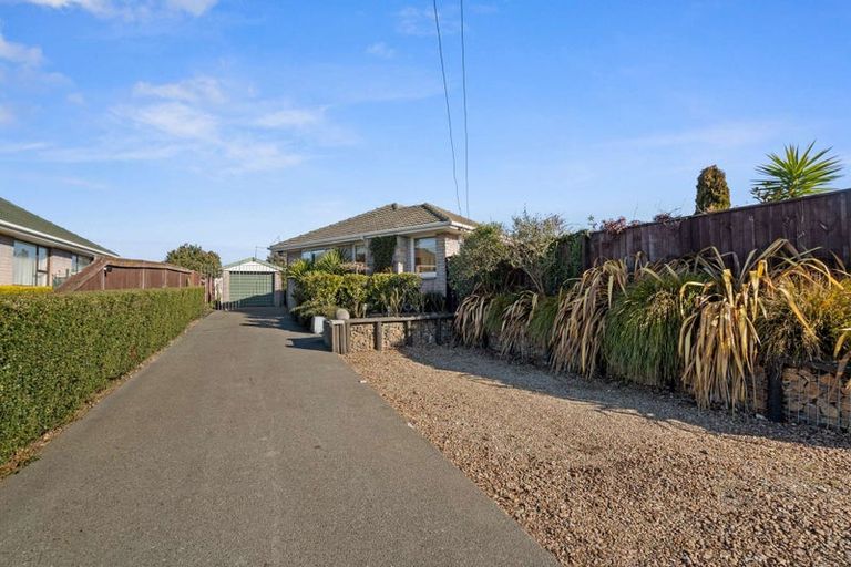 Photo of property in 305 Lake Terrace Road, Shirley, Christchurch, 8061