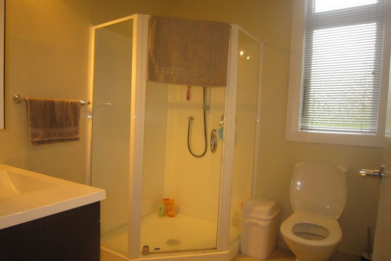 Photo of property in 13 Brougham Street, Mount Victoria, Wellington, 6011