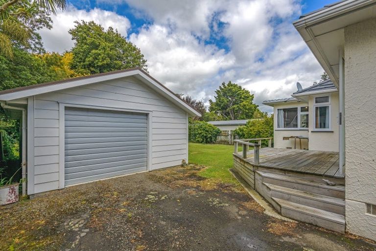Photo of property in 8 Winston Avenue, Hokowhitu, Palmerston North, 4410