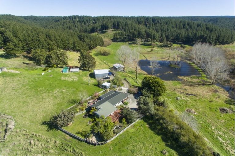 Photo of property in 1279 Wairoa Rd Bay View, Eskdale, Napier, 4182