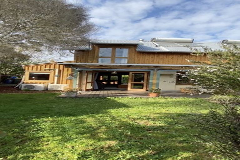 Photo of property in 10/457 Swanson Road, Ranui, Auckland, 0612