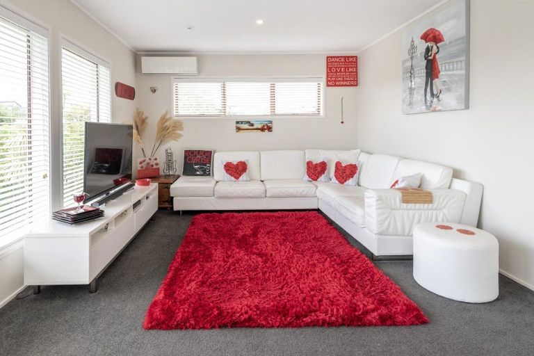 Photo of property in 2/188 Clovelly Road, Bucklands Beach, Auckland, 2012