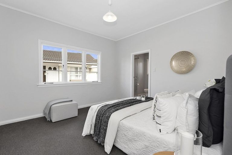 Photo of property in 20 Steele Road, Forest Lake, Hamilton, 3200