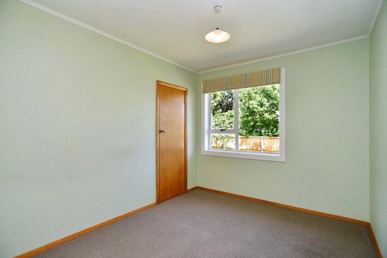 Photo of property in 8c Martindales Road, Heathcote Valley, Christchurch, 8022