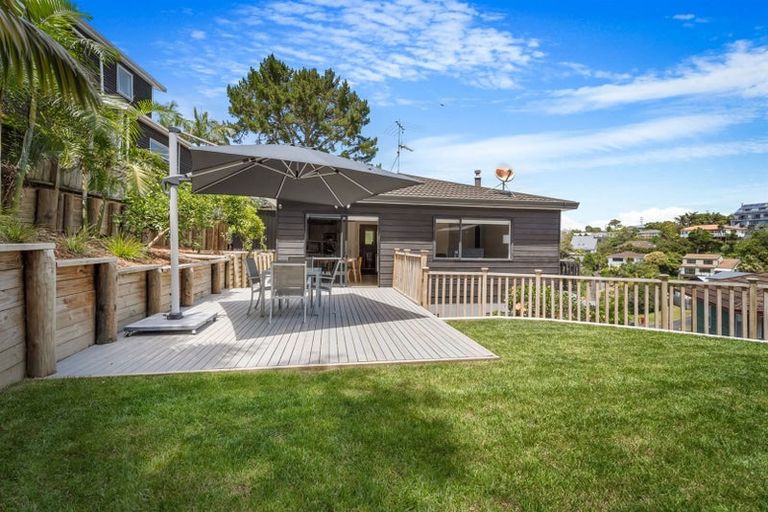 Photo of property in 2/59 Topliss Drive, Northcross, Auckland, 0632